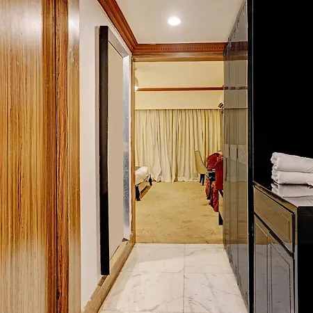 Townhouse 809 Royal Palms Hotel - Rose Collection